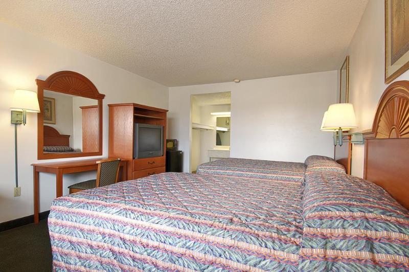 Redfinn Inn Fort Pierce Bagian luar foto