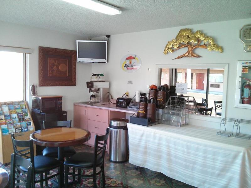 Redfinn Inn Fort Pierce Bagian luar foto