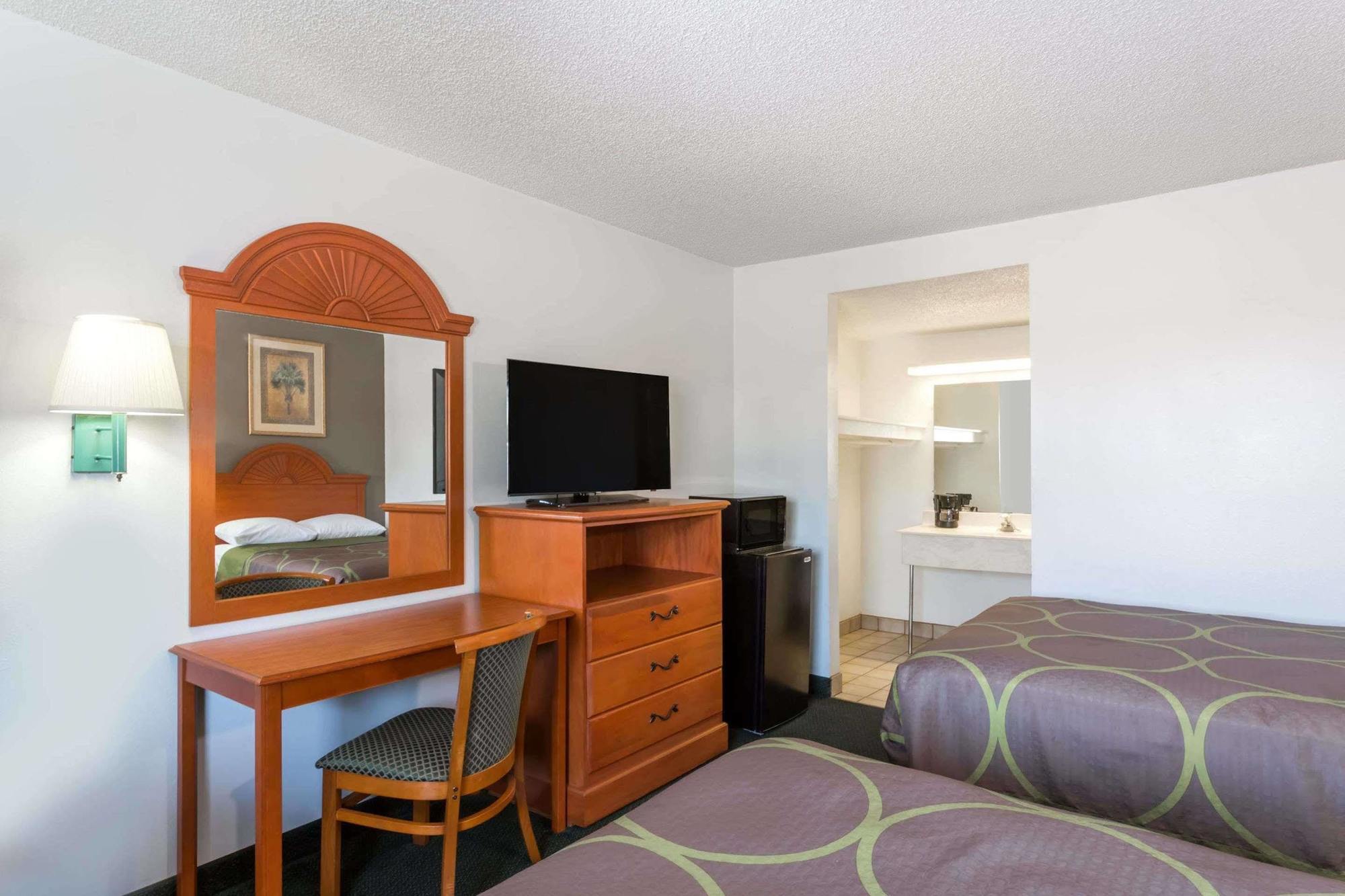 Redfinn Inn Fort Pierce Bagian luar foto